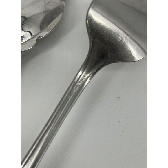 Oneida BANCROFT Stainless Ridged Flared Tip 6 1/8” Sugar Spoon 6 3/4” Salad Fork - Picture 7 of 7